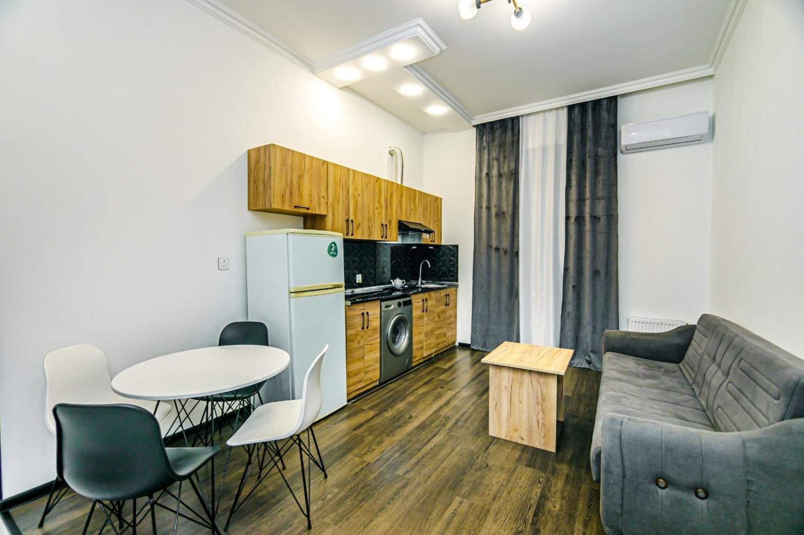 M Estate. 2 Room Home In Targovu 바쿠 외부 사진