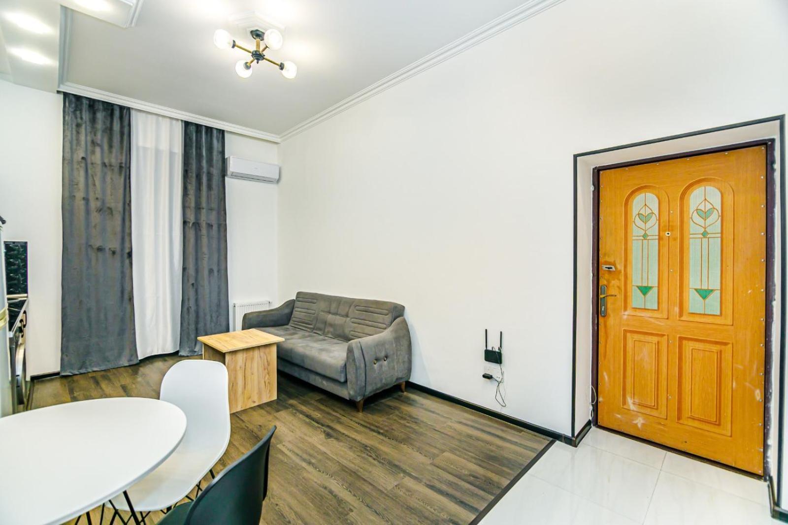 M Estate. 2 Room Home In Targovu 바쿠 외부 사진