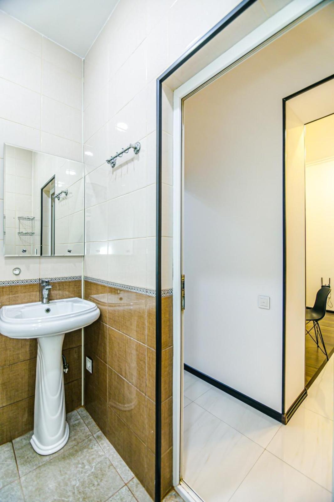 M Estate. 2 Room Home In Targovu 바쿠 외부 사진
